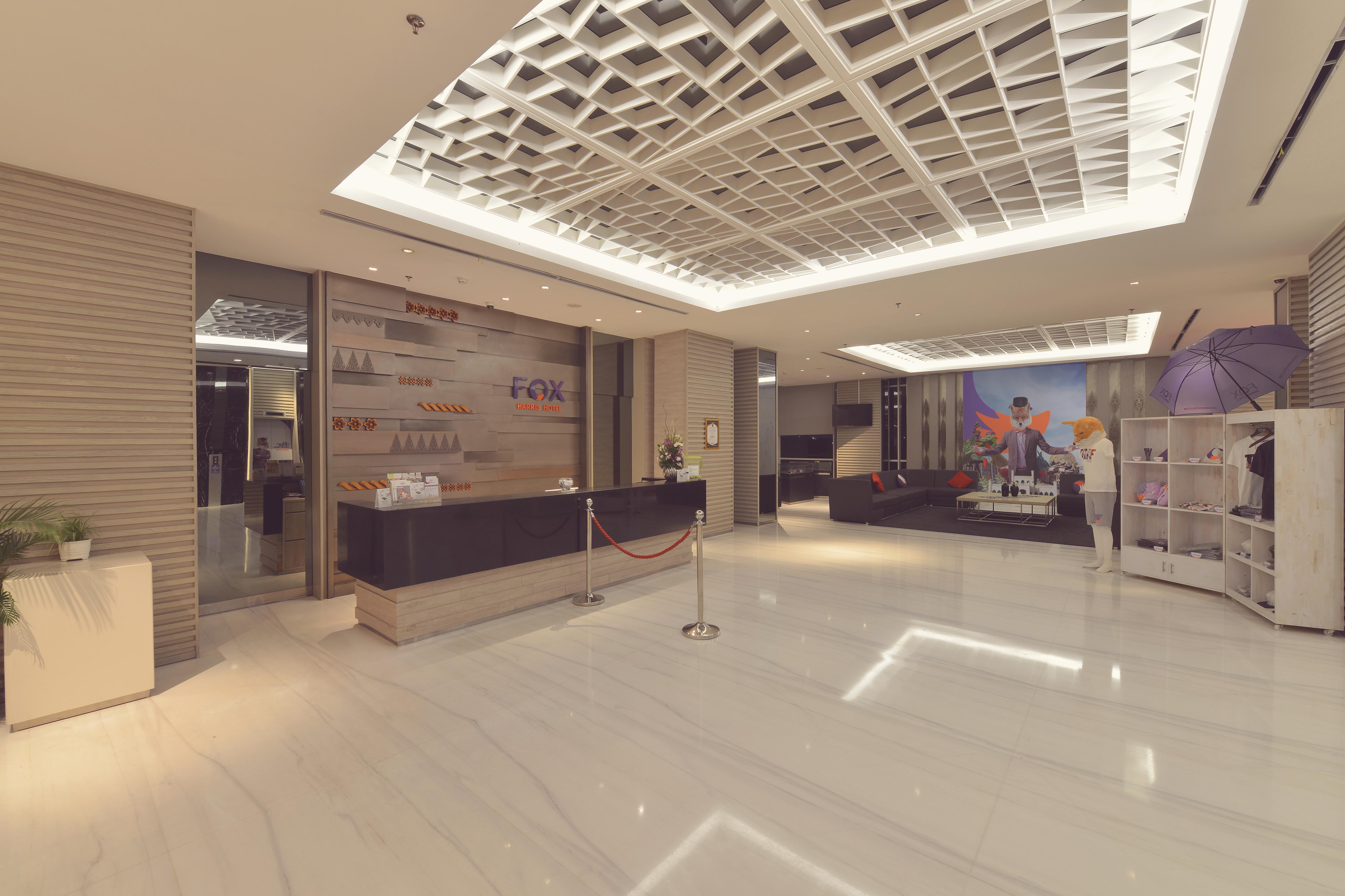 FOX Hotel Pekanbaru Exterior foto