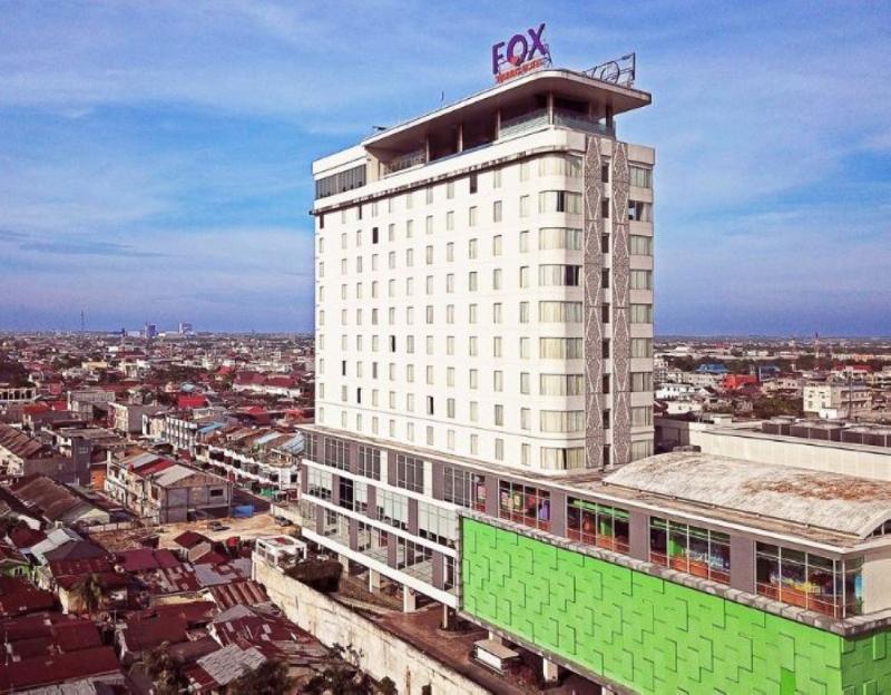 FOX Hotel Pekanbaru Exterior foto